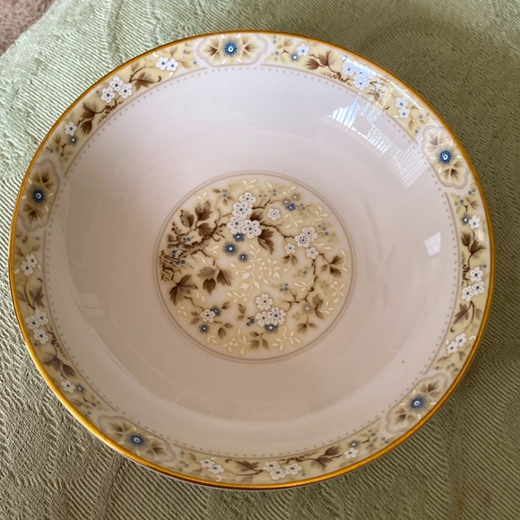 3 Royal Dalton “Mandalay” bowls. Never used in new condition. 7 inches - Picture 4 of 10